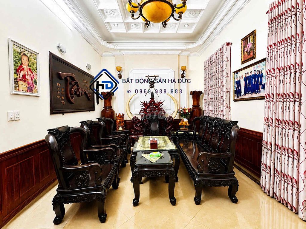 Biệt thự 8x20 đúc 3 lầu có hầm cách Lê Thị Riêng 100m