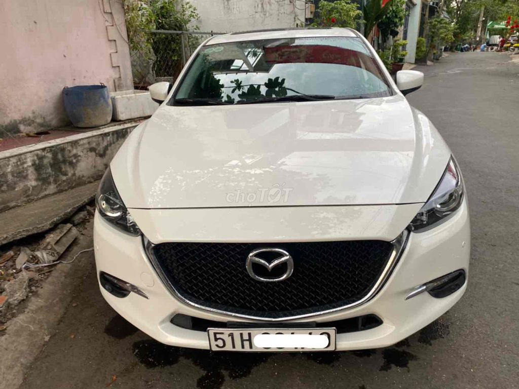 Mazda 3 2019 Signature Premium - 90000