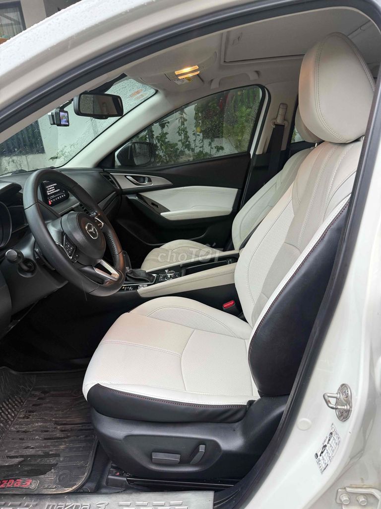 Mazda 3 2019 1.5L Premium - 68.000 km xe gia đình. Mua bán Ô tô tại Thành phố Huế Thừa Thiên Huế được đăng bởi Hoàng Tàu  hình 8