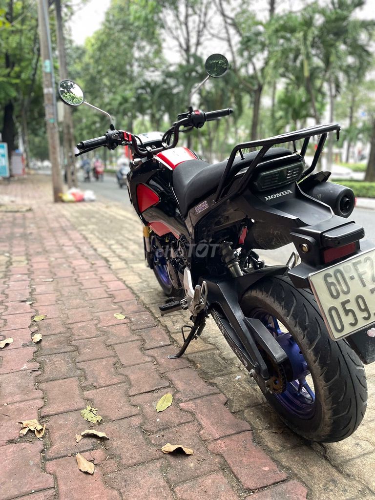 Xe máy Honda MSX 2016 màu Đỏ Đen số sàn. Mua bán Xe máy tại Thành phố Biên Hòa Đồng Nai được đăng bởi Phương nguyễn  hình 3