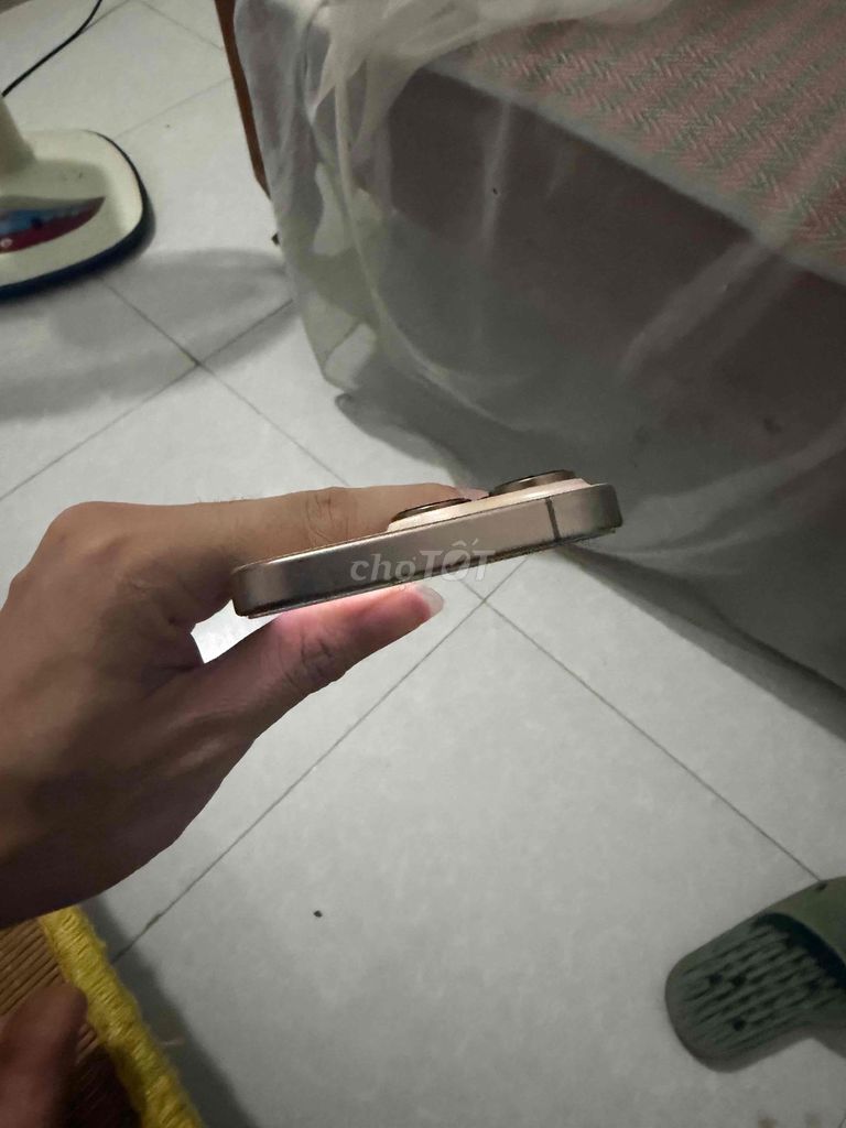 Apple iPhone 16 Pro Vàng Mỹ Đã sử dụng. Mua bán Điện thoại tại Quận Liên Chiểu Đà Nẵng được đăng bởi Khánh Duy hình 1