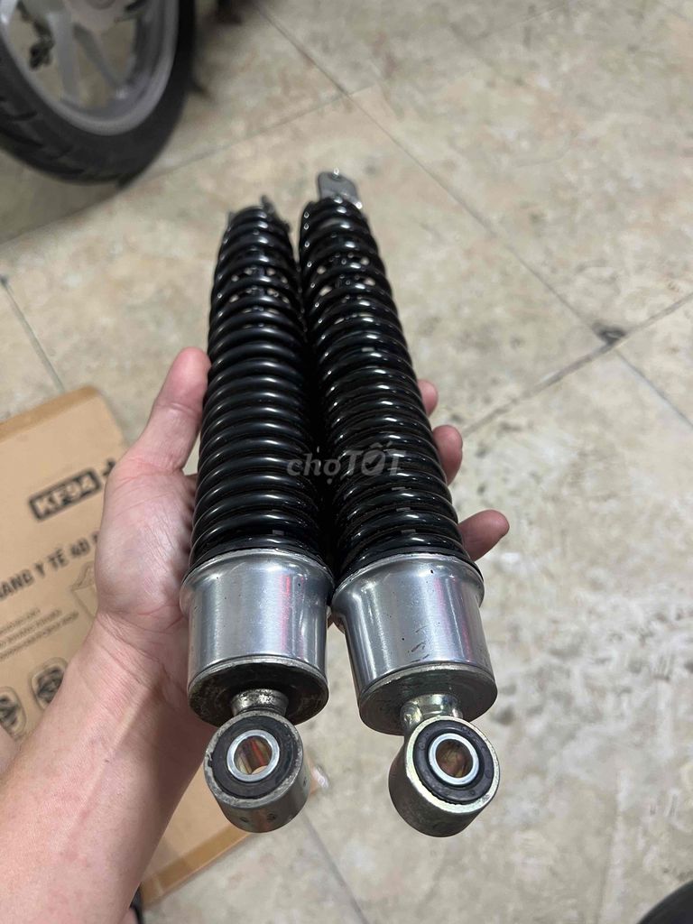 phuộc sau pcx 2018 zin đẹp.bao lướt. Mua bán Phụ tùng xe tại Quận 11 Tp Hồ Chí Minh được đăng bởi chuyên đồ zin hình 4