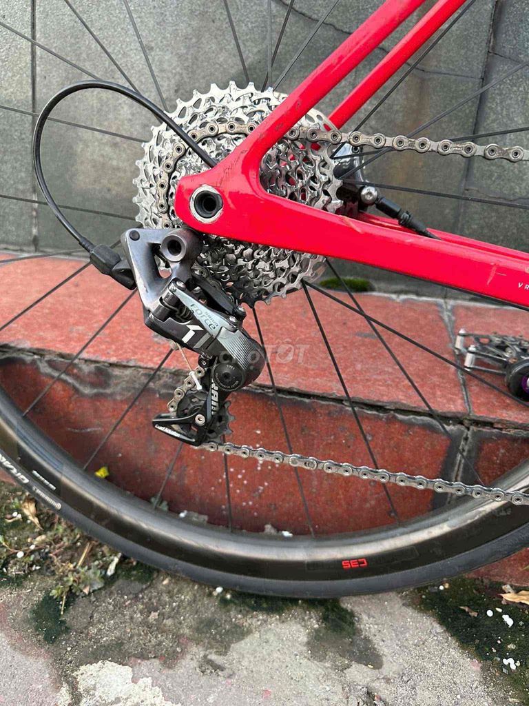 Xe road đua chuyên nghiệp nguyên con. hãng 3T Ý. Mua bán Xe đạp tại Quận Gò Vấp Tp Hồ Chí Minh được đăng bởi PHONG VŨ SHOP hình 4