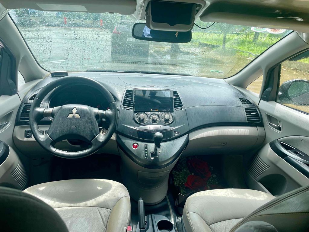 xe grandis 2005 số tự động 7c vừa đại tu máy. Mua bán Ô tô tại Quận Bình Tân Tp Hồ Chí Minh được đăng bởi luan hình 3