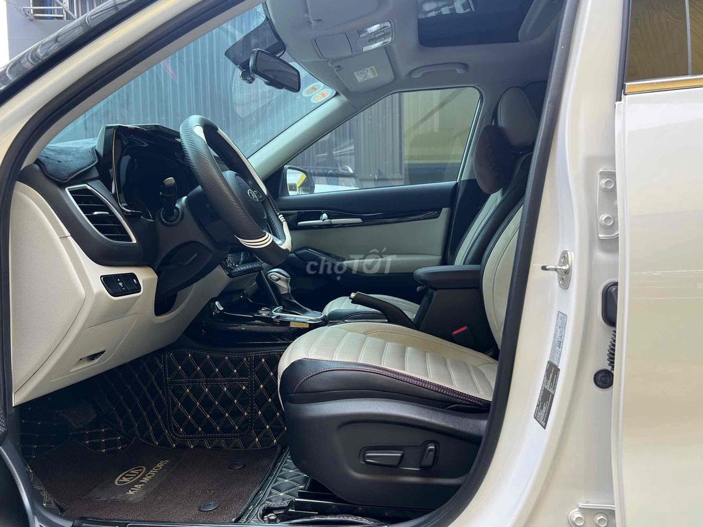 Kia Seltos 2021 1.4T Premium - 15000 km. Mua bán Ô tô tại Quận Tân Phú Tp Hồ Chí Minh được đăng bởi Nguyễn Tân Xe Lướt  hình 9