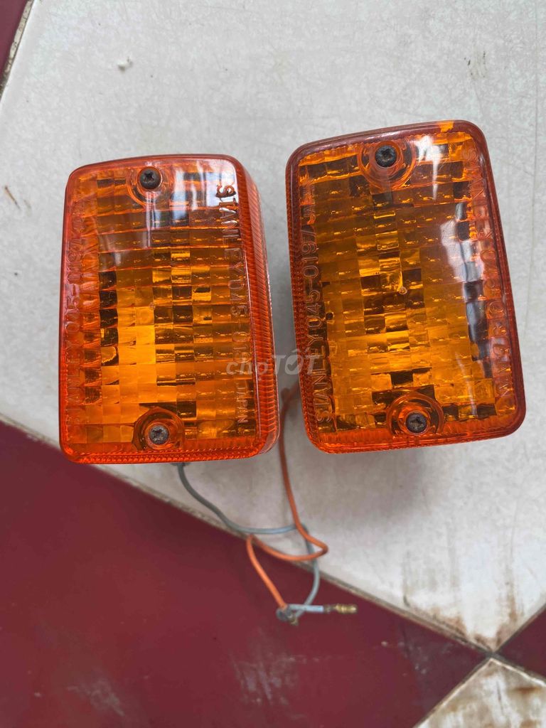 Đèn xi nhan Honda Cub 82 đã sử dụng. Mua bán Phụ tùng xe tại Quận Ninh Kiều Cần Thơ được đăng bởi Nguyễn lưu y hình 1