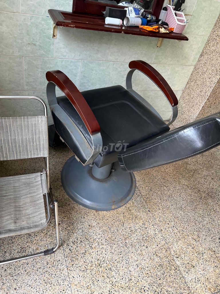 Ghế hớt tóc Nam Da Kim loại Đen. Mua bán Bàn ghế tại Quận Thanh Khê Đà Nẵng được đăng bởi Tran hình 1