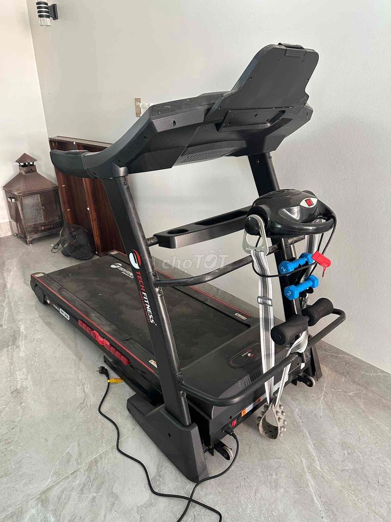 Máy chạy bộ Tech Fitness TF-15 Đen Như mới. Mua bán Đồ thể thao, Dã ngoại tại Thành phố Nam Định Nam Định được đăng bởi Nguyễn Tuấn hình 1