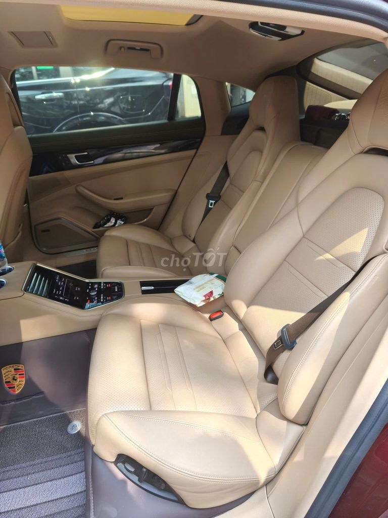 Porsche Panamera4 đỏ mận 2021. Mua bán Ô tô tại Quận Long Biên Hà Nội được đăng bởi Long Biên Cars hình 8