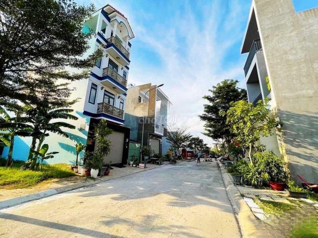 Bán gấp nền đất nhà phố 68m2 đường xe oto quận Bình Tân TPHCM