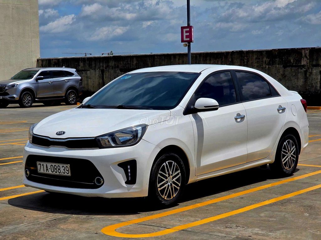 KIA Soluto 2020 1.4 MT Deluxe - 90000 km. Mua bán Ô tô tại Thành phố Thuận An Bình Dương được đăng bởi Châu Huy Cường hình 3