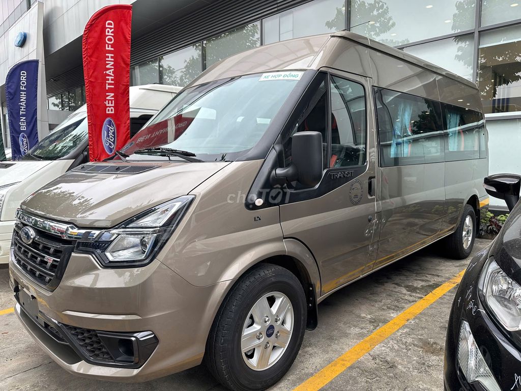 Ford Transit MCA đk 2023 bảo hành Ford 2026 vay60%