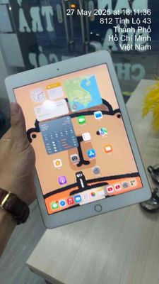 Ipad Gen 5 32ghi đẹp zin nguyên. Mua bán Máy tính bảng tại Thành phố Dĩ An Bình Dương được đăng bởi Nguyen Nam
