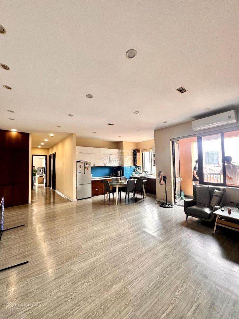 Căn góc 114m² 3PN – 91 Nguyễn Chí Thanh – Bếp khách liên thông