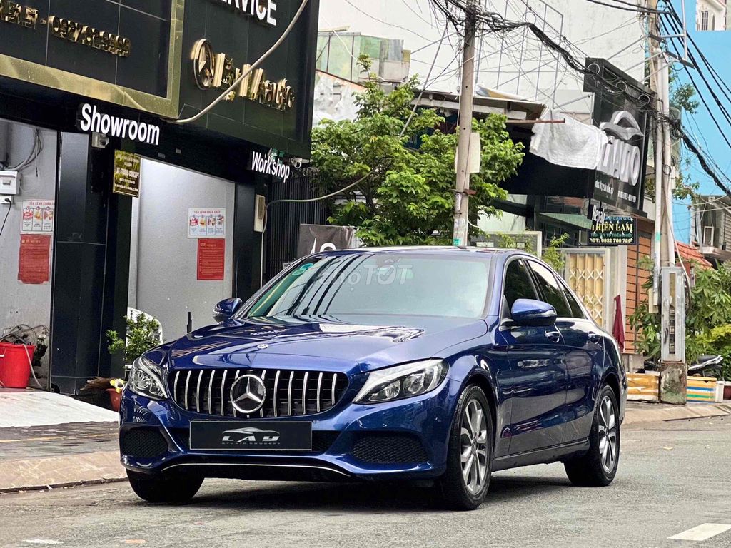 Mercedes Benz C200 2017 Xanh Nội Thất Kem 🥰🥰