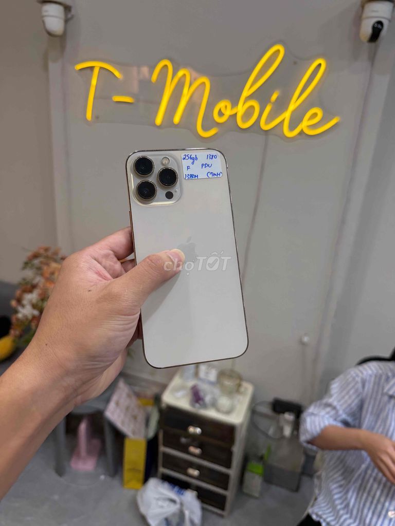 13 Promax 256Gb VN/A zin full gold vỏ đẹp. Mua bán Điện thoại tại Quận Thanh Xuân Hà Nội được đăng bởi Ngô Tráng T Mobile hình 1