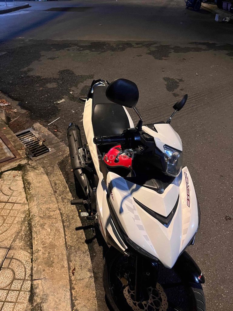 Yamaha Exciter 150 Trắng Đen Đỏ. Mua bán Xe máy tại Quận Tân Bình Tp Hồ Chí Minh được đăng bởi ân hoài hình 2