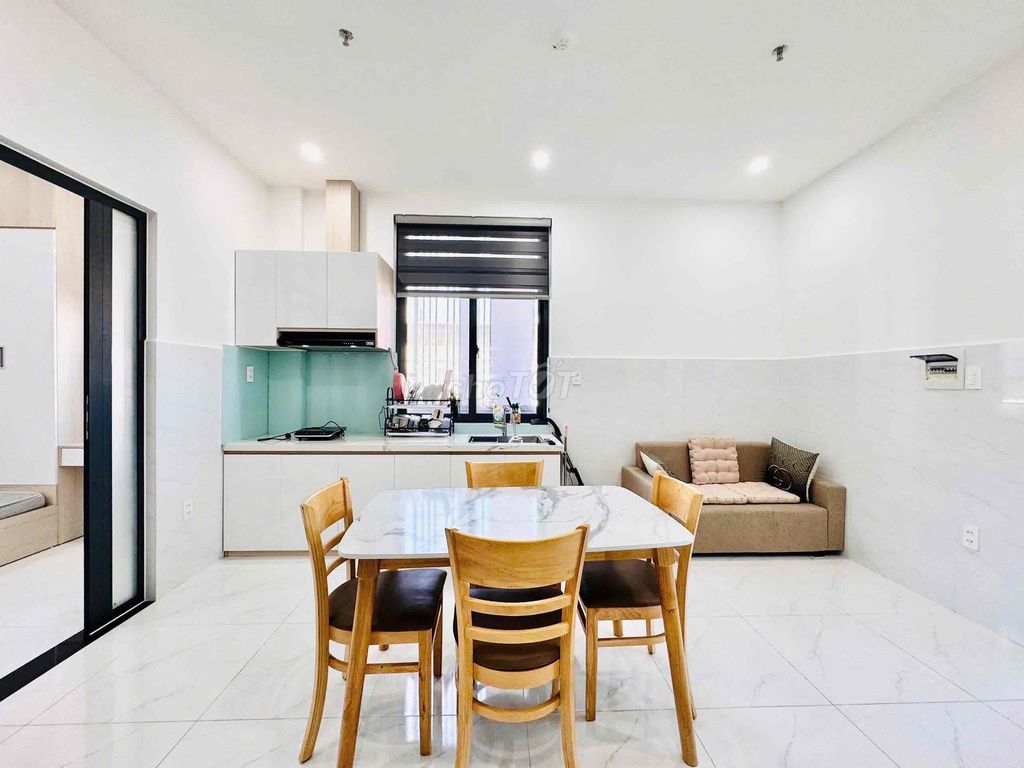 Brand-new 2-bedroom flat near Hồ Xuân Hương and My Khe beach — photo 2