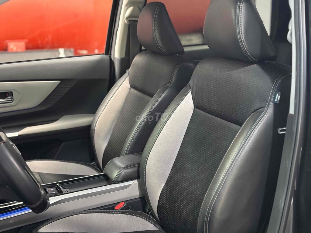 Toyota Veloz Cross 2022 CVT Top - 70000 km. Mua bán Ô tô tại Huyện Hóc Môn Tp Hồ Chí Minh được đăng bởi Le toan hình 8