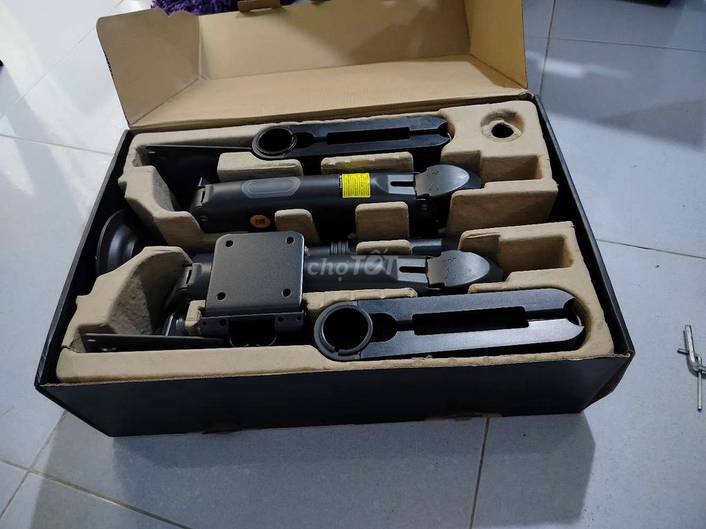 Giá treo 2 màn hình NB H180. Mua bán Phụ kiện (Màn hình, Chuột...) tại Thành phố Trà Vinh Trà Vinh được đăng bởi Văn Hiệp hình 1