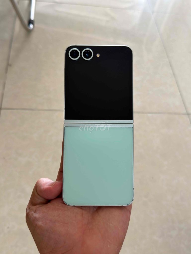 Samsung Galaxy Z Flip6 VN 256GB Xanh Mint. Mua bán Điện thoại tại Quận 5 Tp Hồ Chí Minh được đăng bởi Gia Bảo hình 1