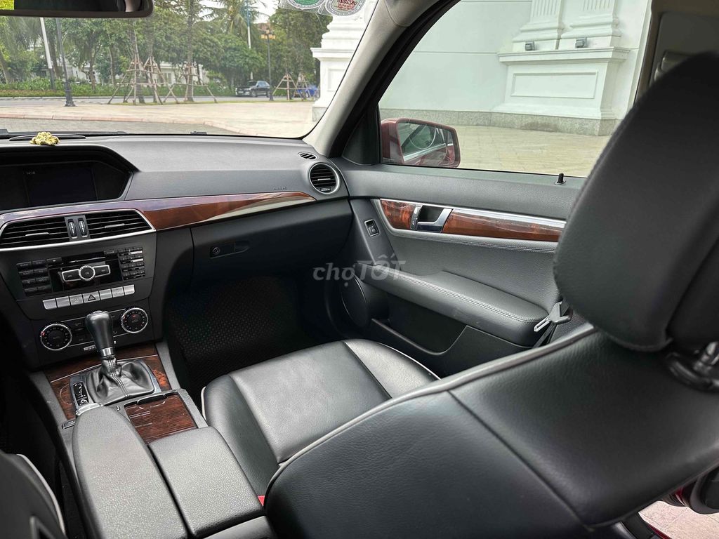 BÁN MER C250 2011 CHẤT LƯỢNG CAO ***. Mua bán Ô tô tại Quận Long Biên Hà Nội được đăng bởi Em Minh hình 12