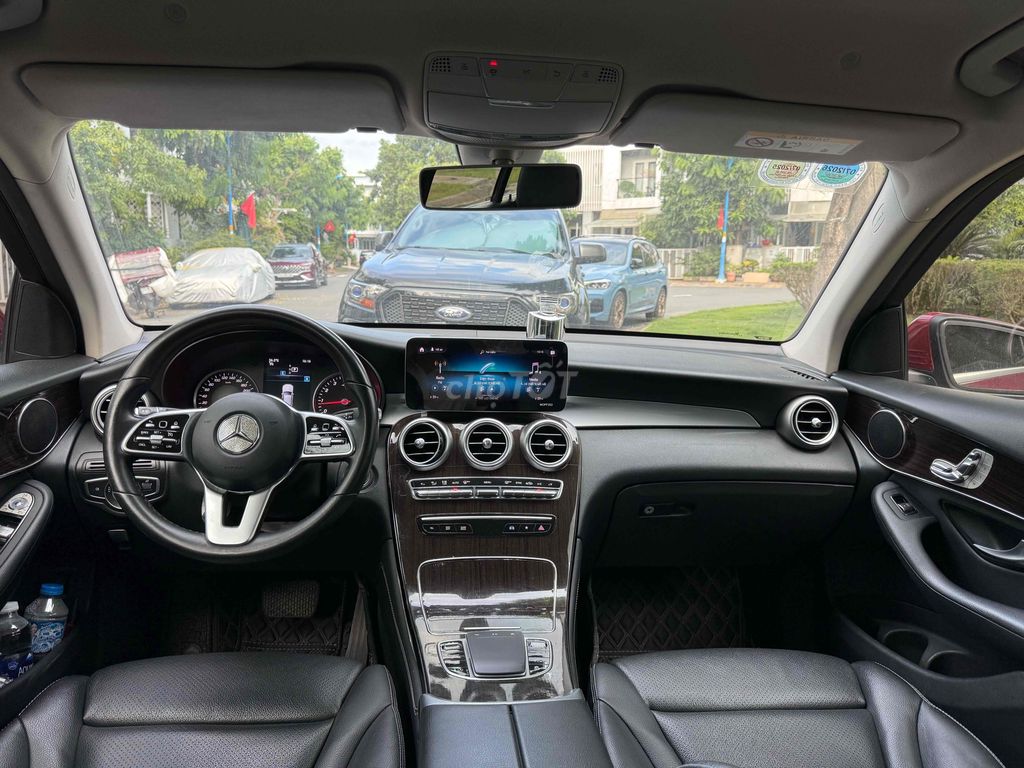 Mercedes Benz GLC 2020 200 - 70000 km. Mua bán Ô tô tại Thành phố Thủ Đức Tp Hồ Chí Minh được đăng bởi Thành Nhân hình 9