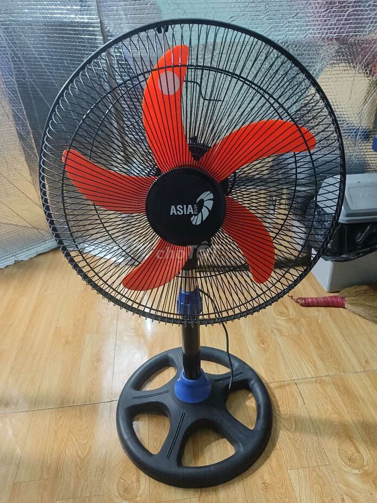 Quạt đứng ASIA D18001 Đen cam 45W. Mua bán Quạt tại Quận Bình Thạnh Tp Hồ Chí Minh được đăng bởi Văn Duy La hình 1