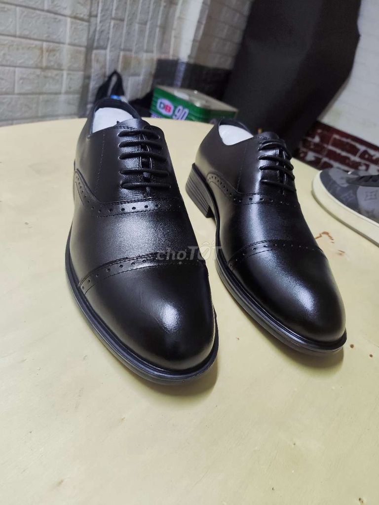 Giày tây Nam Da bò thật size 40 41,42,43. Mua bán Giày dép tại Quận Cầu Giấy Hà Nội được đăng bởi Nguyễn Anh Thuật hình 1