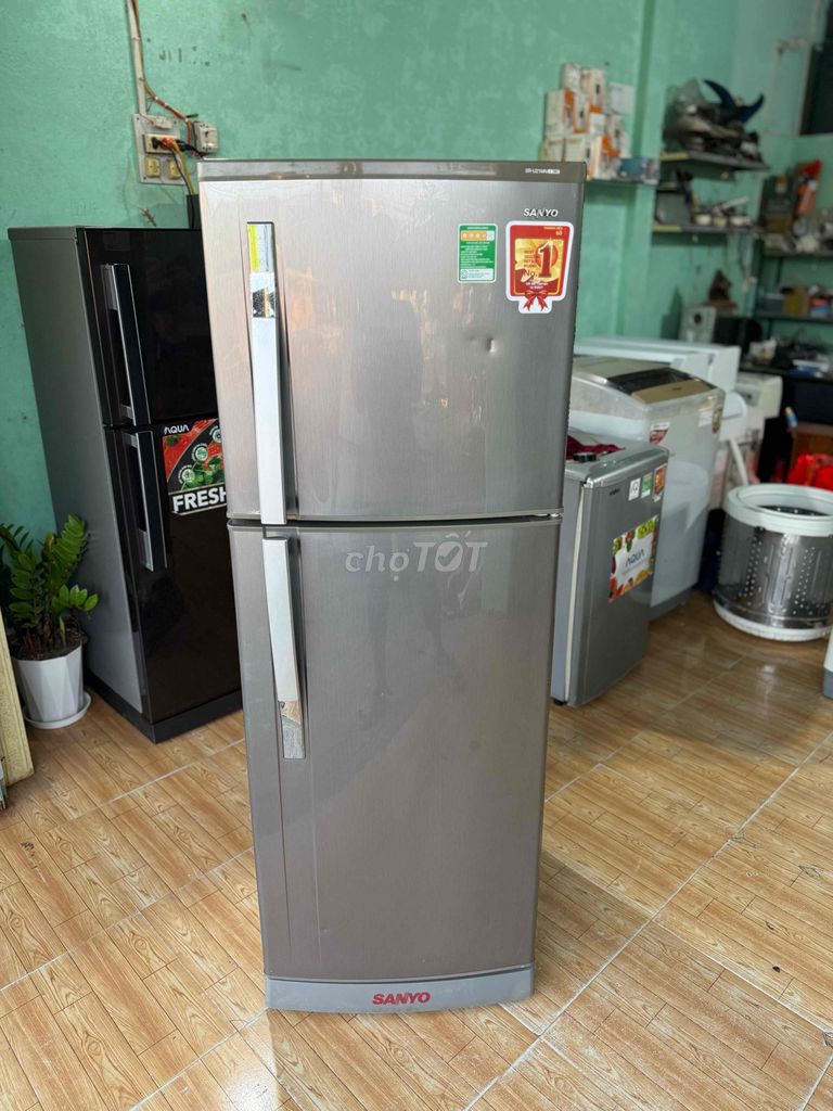 Tủ lạnh Sanyo 207L Xám. Mua bán Tủ lạnh tại Thành phố Trà Vinh Trà Vinh được đăng bởi Điện Máy Điện Lạnh Thanh lý hình 1