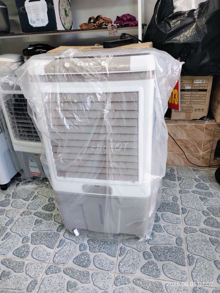 Quạt điều hòa Kangaroo 60 lít trưng bày. Mua bán Quạt tại Quận Cẩm Lệ Đà Nẵng được đăng bởi Điện Máy Thái Hiền hình 1