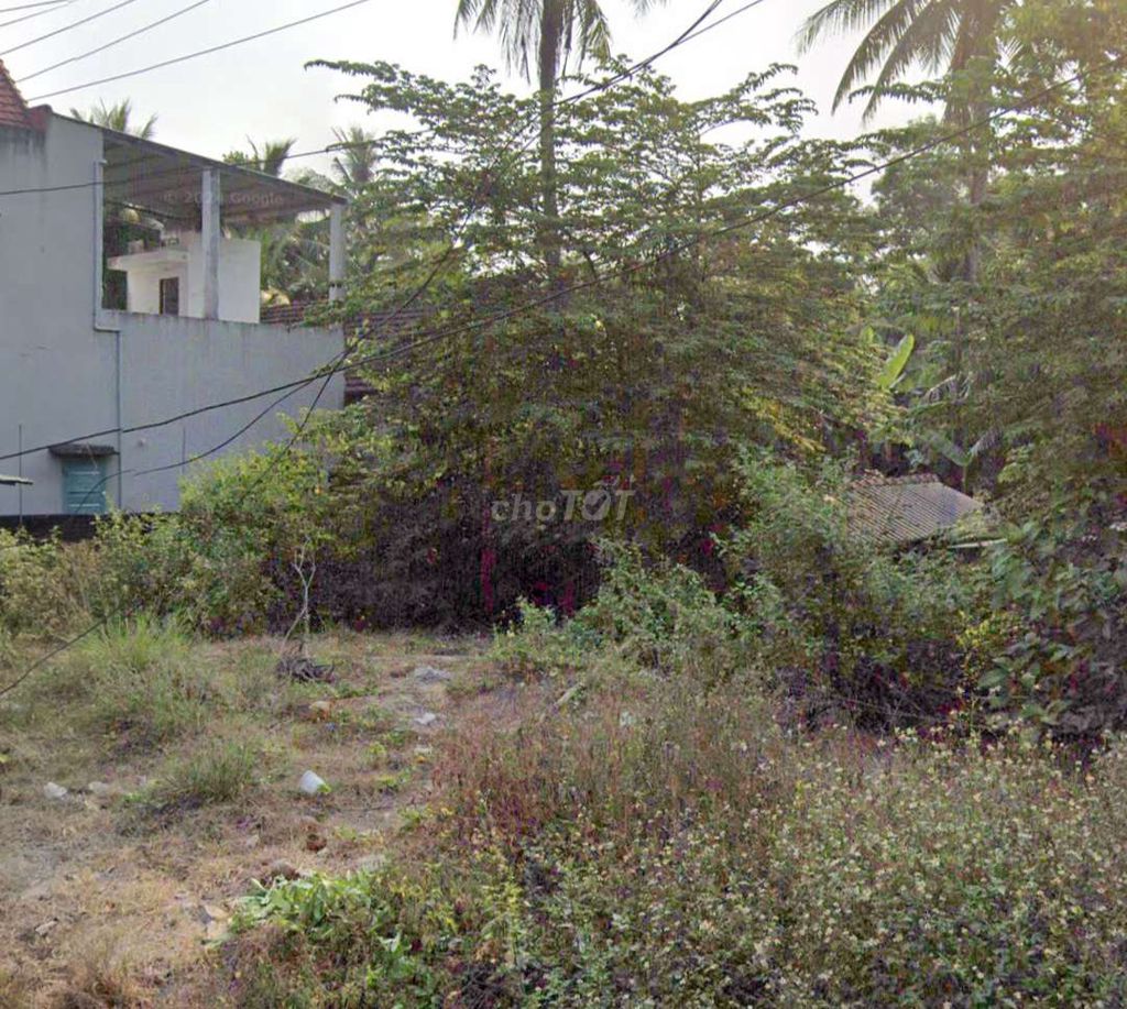 Lô đất mặt tiền chợ mỹ hoà gần ngã tư dt 10x15m