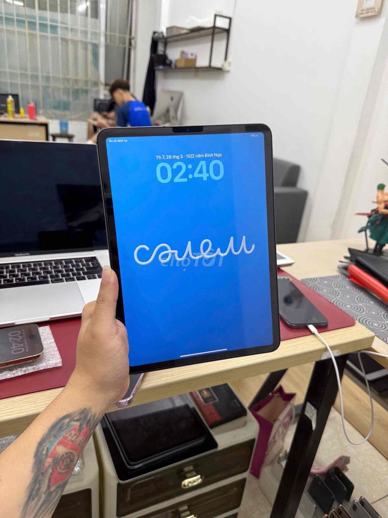 Apple iPad Pro 11inch 64GB Xám. Mua bán Máy tính bảng tại Quận Đống Đa Hà Nội được đăng bởi KT Hà Nội Mobile hình 1