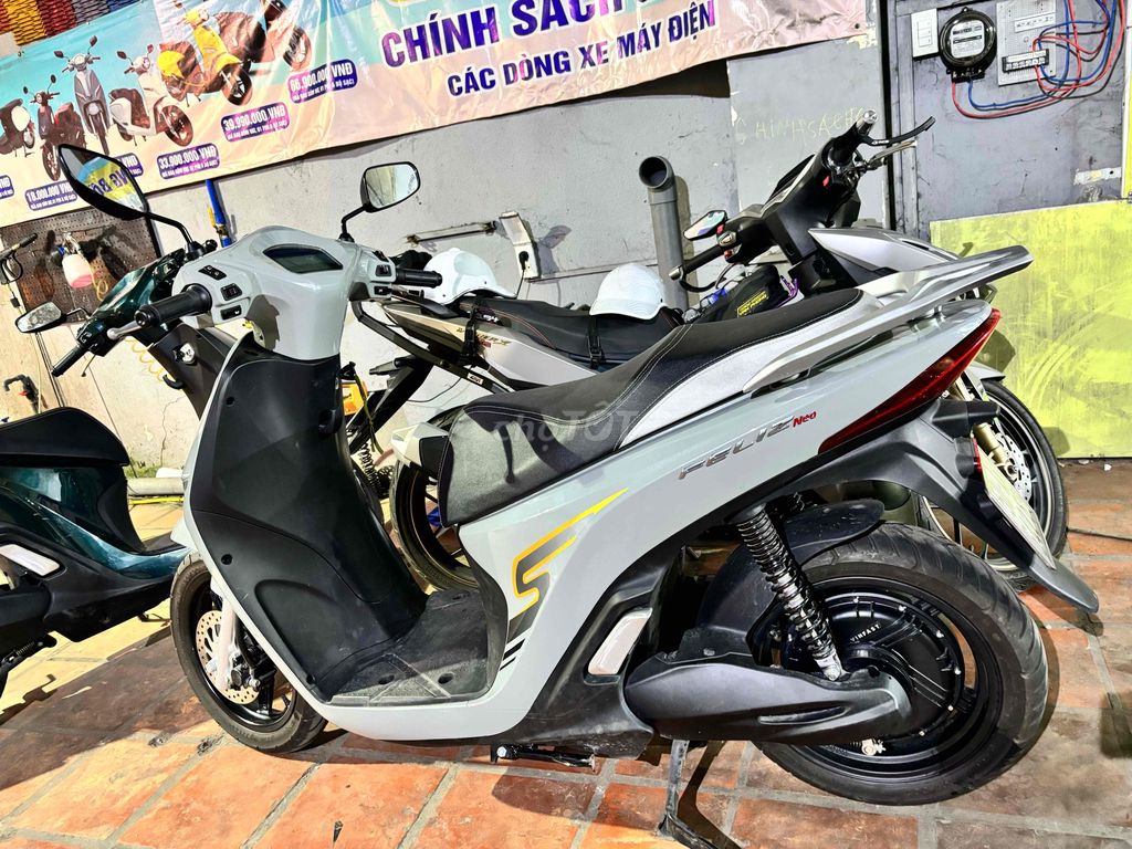 Feliz neo Luôn pin  Xe đẹp leng keng. Mua bán Xe điện tại Quận Tân Phú Tp Hồ Chí Minh được đăng bởi Mua Xe Điện Giá Cao hình 4