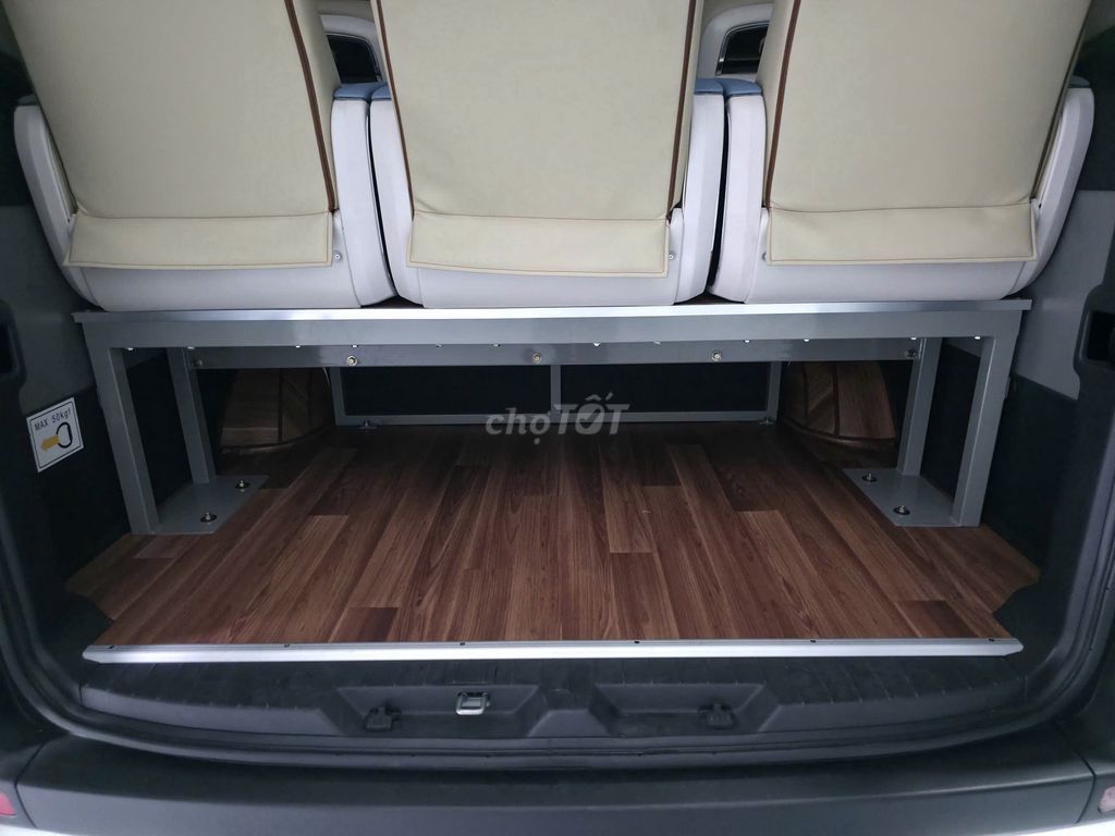 Thanh lí xe tồn Hyundai Solati Limousine 12 chỗ. Mua bán Phương tiện khác tại Quận Gò Vấp Tp Hồ Chí Minh được đăng bởi Thanh Vũ Limousine hình 7