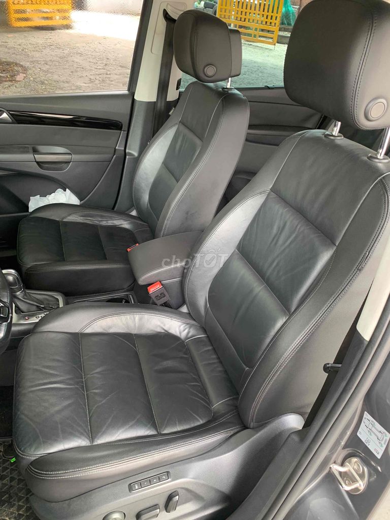 Volkswagen Sharan 2016 - 78000 km. Mua bán Ô tô tại Thành phố Thủ Đức Tp Hồ Chí Minh được đăng bởi Sinh hình 8