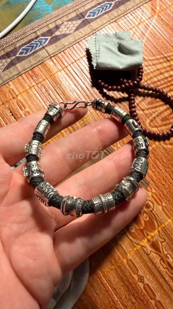 Vòng tay FWA Bạc 925 13 totem. Mua bán Phụ kiện thời trang khác tại Quận Cầu Giấy Hà Nội được đăng bởi Trần Vương Quốc Đạt hình 1