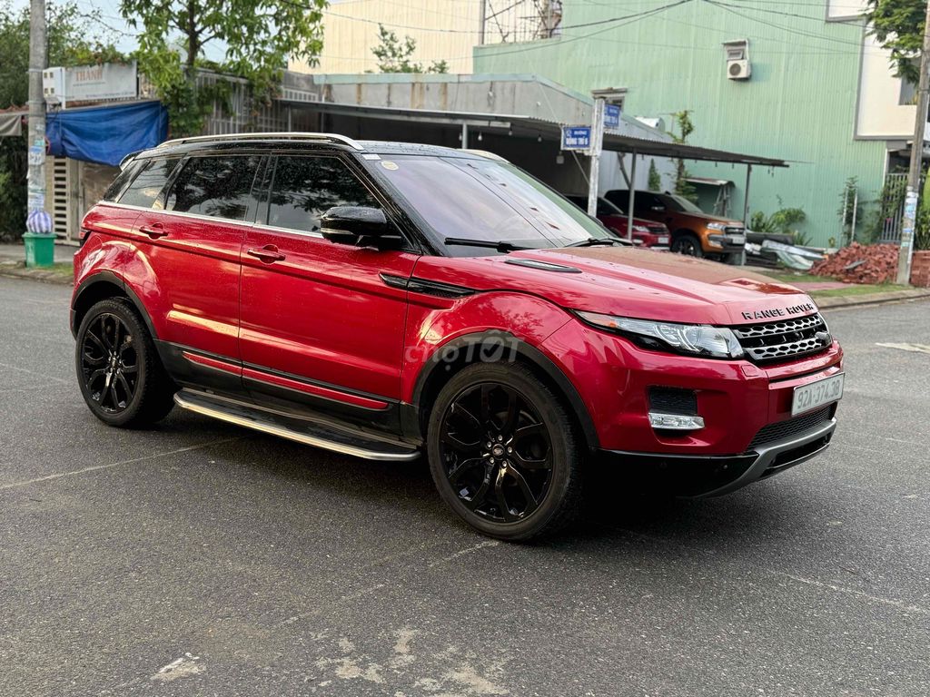 Range Rover Evoque 2013 красный британский SUV