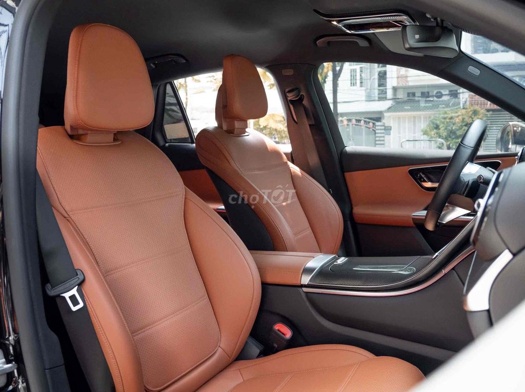 Mercedes GLC200 4matic 2023 17.000km. Mua bán Ô tô tại Quận 7 Tp Hồ Chí Minh được đăng bởi Nguyễn Lê Trung hình 13