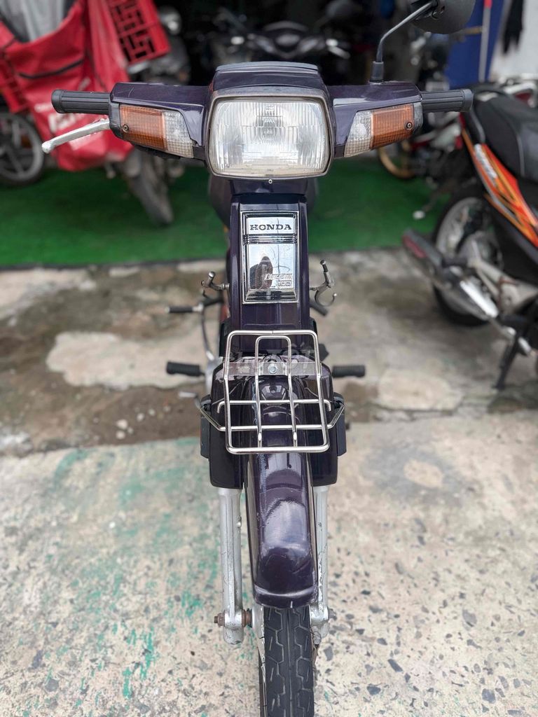 Honda Super Dream 2001 Thái Tím. Mua bán Xe máy tại Huyện Bình Chánh Tp Hồ Chí Minh được đăng bởi CH HƠN PHÁT CHUYÊN MUA BÁN XE CŨ MỚI hình 7