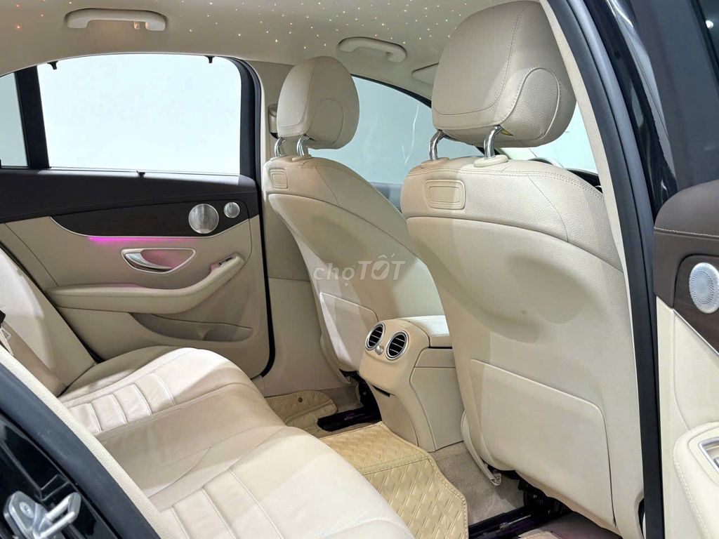 Gia Đình Cần Bán Mercedes C200 Exclusive - SX 2020. Mua bán Ô tô tại Quận Tân Bình Tp Hồ Chí Minh được đăng bởi Mr Bill hình 7