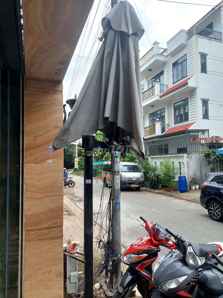 Dù che nắng Xám Đã qua sử dụng. Mua bán Nội thất, đồ gia dụng khác tại Quận Bình Tân Tp Hồ Chí Minh được đăng bởi Nerhor Mặt trời đêm  hình 1