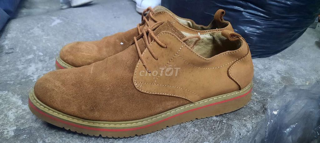 Giày hàng thùng da thật mới 95% size 42