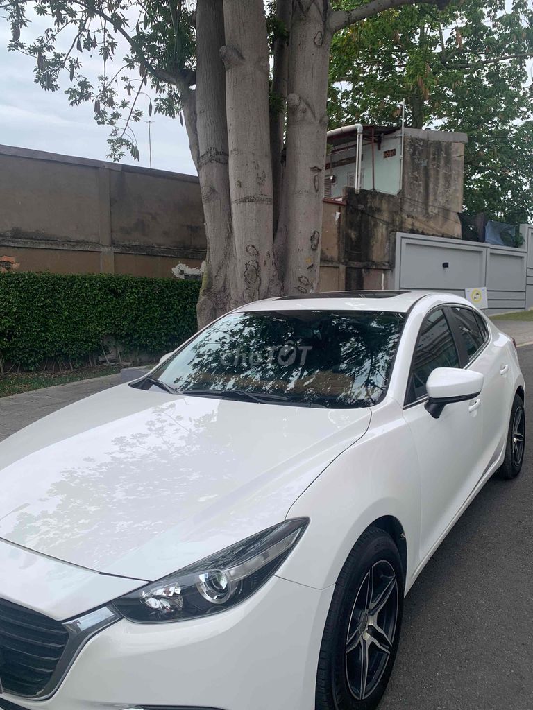 Владелец - Mazda 3 2018, белая, 1,5 Вт, оригинал