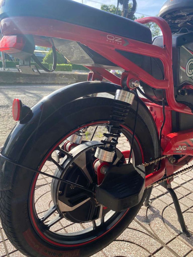 Xe đạp điện JVC Q7 Đỏ. Mua bán Xe điện tại Huyện Cao Lãnh Đồng Tháp được đăng bởi Xe Điện Đỗ Vũ Ngã Ba ông Bầu hình 4