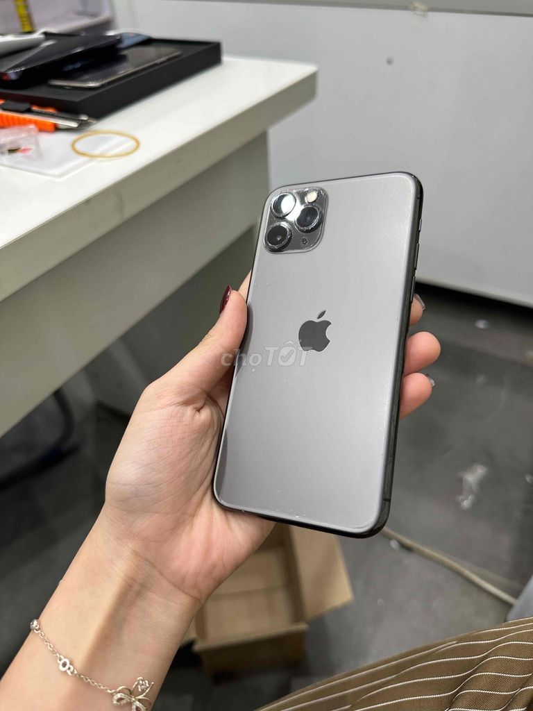 Apple iPhone 11 Pro 256GB Xám 95%. Mua bán Điện thoại tại Quận Bắc Từ Liêm Hà Nội được đăng bởi Táo Sinh Viên  hình 1