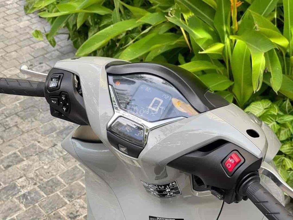 SH350 ABS 2024 bao check - Trả trước 70tr nhận xe✅. Mua bán Xe máy tại Quận Thanh Xuân Hà Nội được đăng bởi Nguyễn thị xuân hình 3