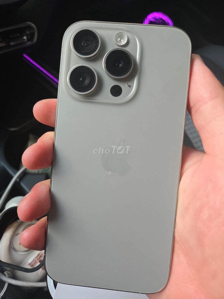 Apple iPhone 15 Pro 128GB Titan. Mua bán Điện thoại tại Huyện Gia Lâm Hà Nội được đăng bởi Quangg Trườngg hình 1