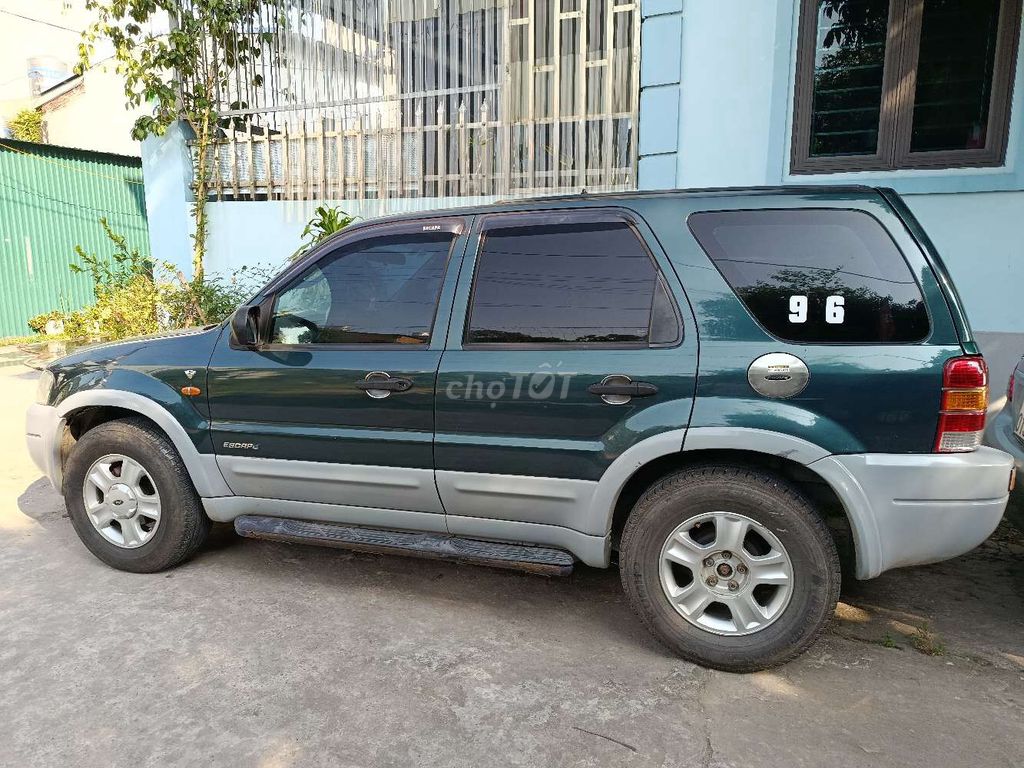 Ford escape số tự động bền lành tiền ít thịt nhiều. Mua bán Ô tô tại Huyện Sóc Sơn Hà Nội được đăng bởi Ngọc Tuấn hình 3