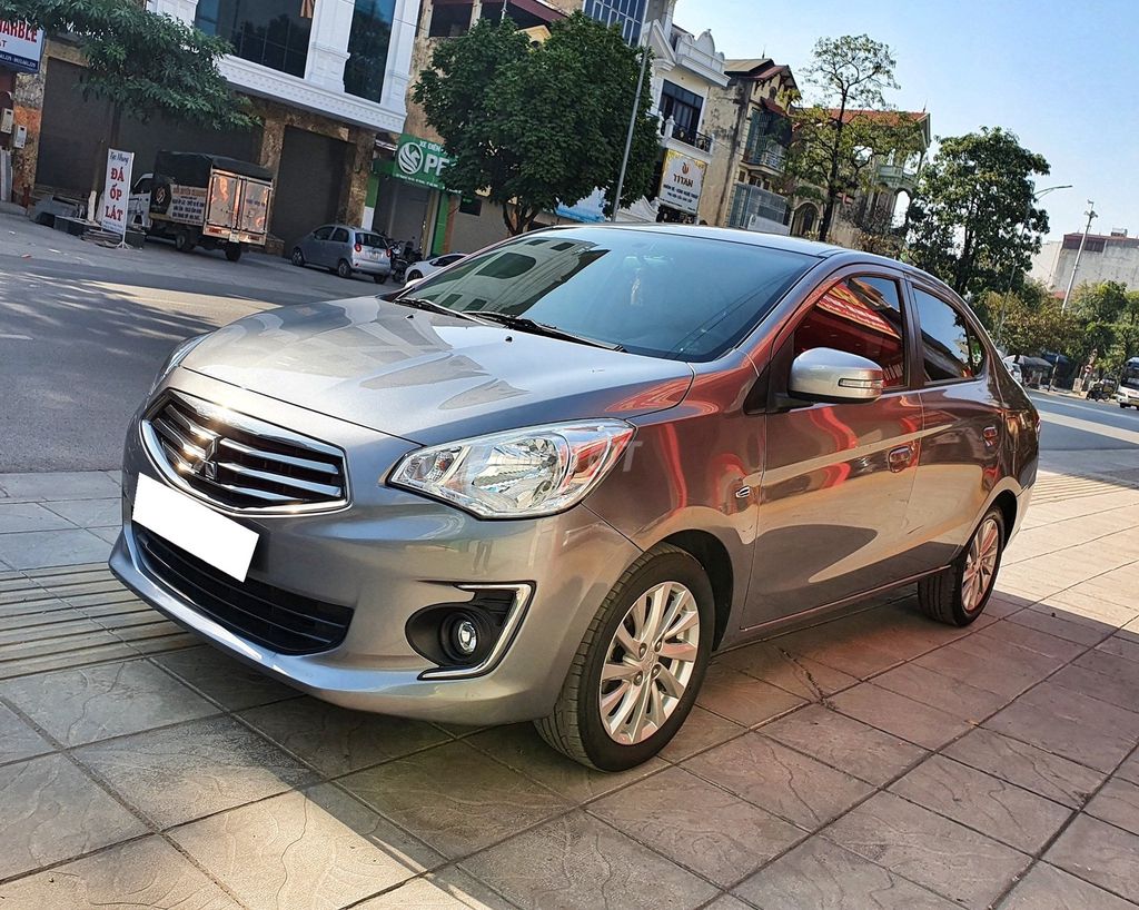 Mitsubishi Attrage 2019 số tự động màu xám. Mua bán Ô tô tại Quận Gò Vấp Tp Hồ Chí Minh được đăng bởi Quang hình 6